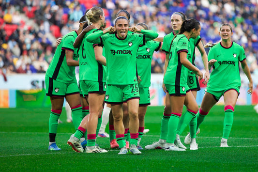Alba Cano celebrates after scoring the tying goal against Gotham