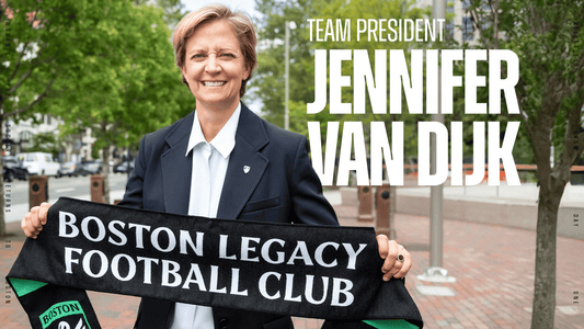 Jennifer van Dijk holding a Boston Legacy FC scarf